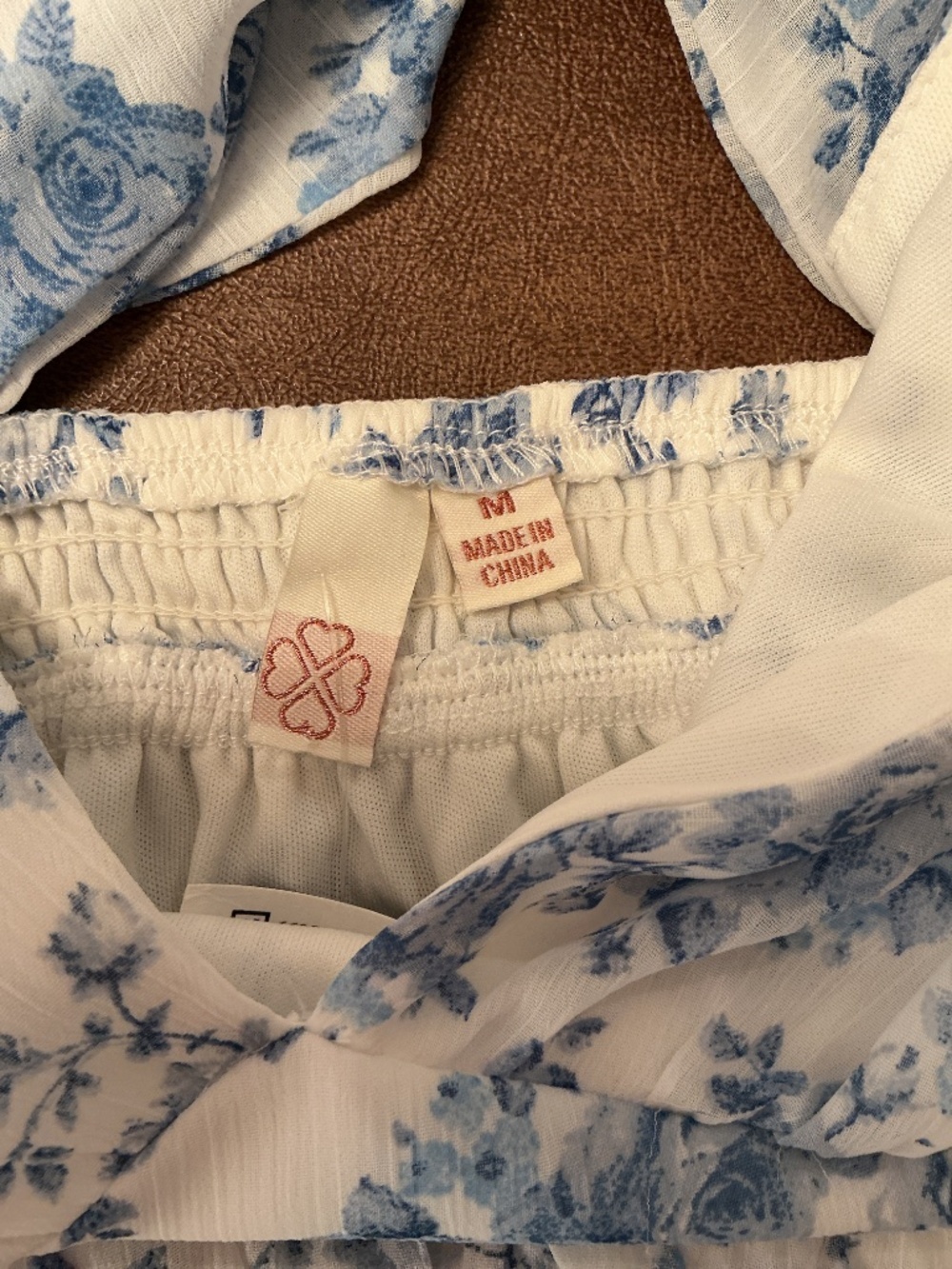 NWT White & Blue Floral Ruffled sleeve Romper Tie Back Tiered babydoll Sz M - Picture 4 of 10
